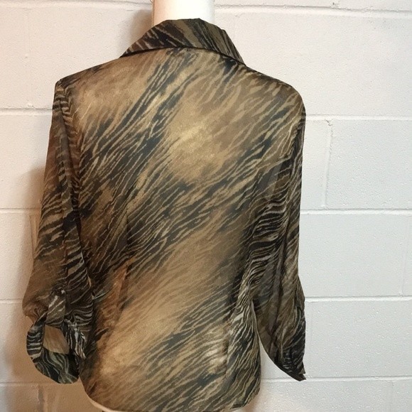 Emma James Wrap Top - Picture 6 of 7